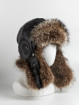 Кожаный шлем АртМех, отделка енот, подкладка овчина, цвет черный, АМ 6054.1ЕНОТ